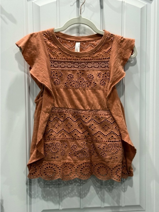 By Anthropologie Tops - Anthropologie Women’s Size S 100% Cotton Eyelet Blouse with Flutter Sleeves EUC